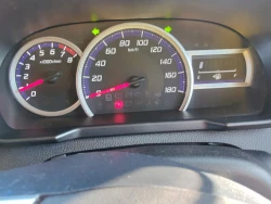 TOYOTA ROOMY 9